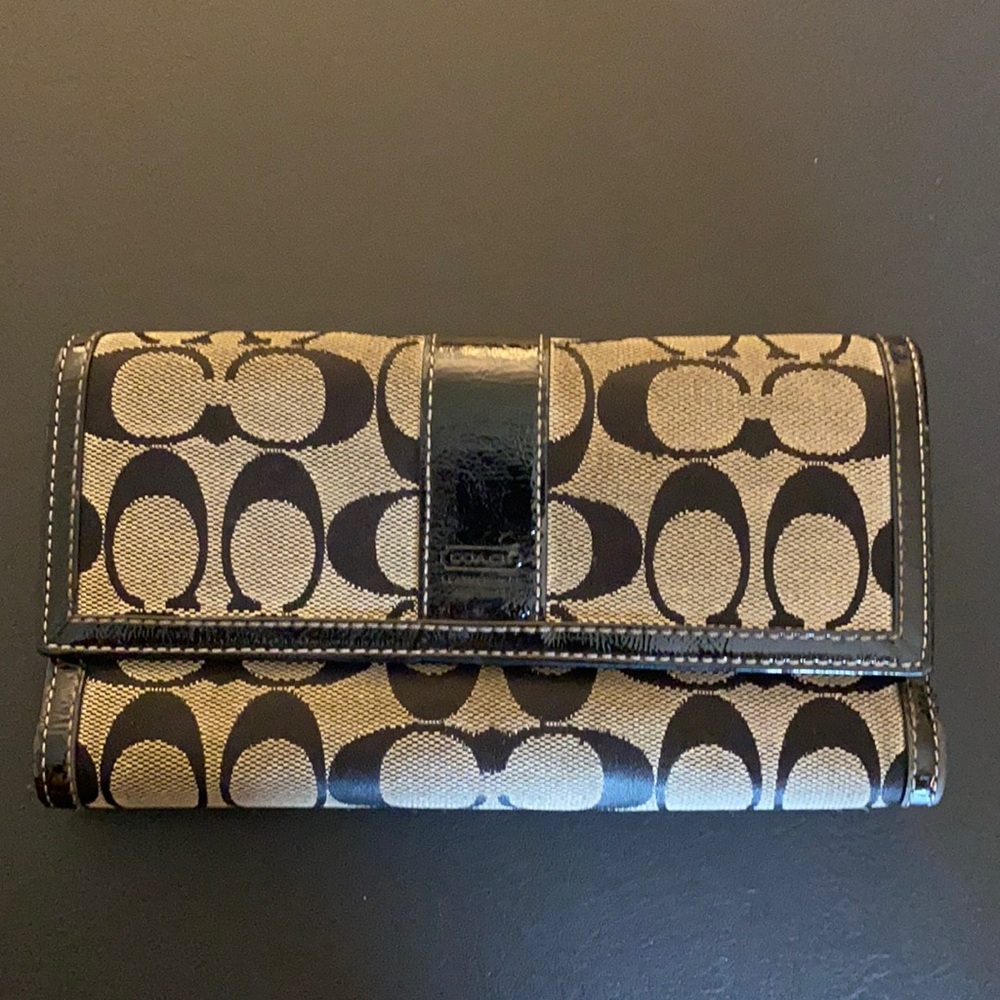 Coach Signature Continental Wallet Black